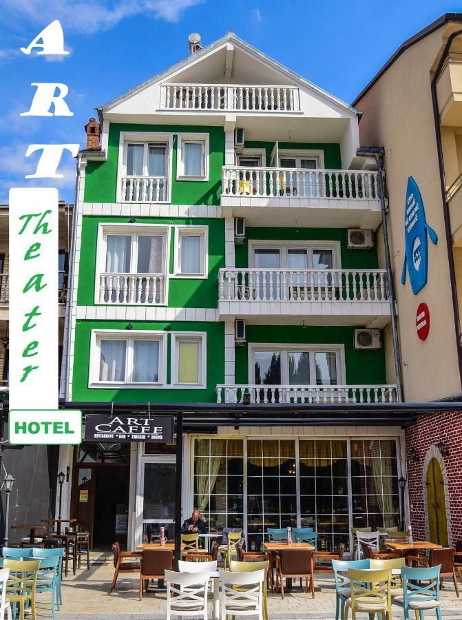 Art Theatre Caffe Hotel สตรูกา ภายนอก รูปภาพ